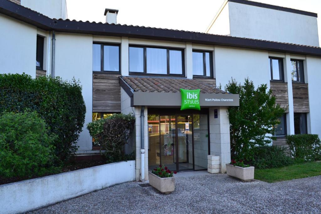 Hotel ibis Styles Niort Poitou Charentes à Vouille  Extérieur photo