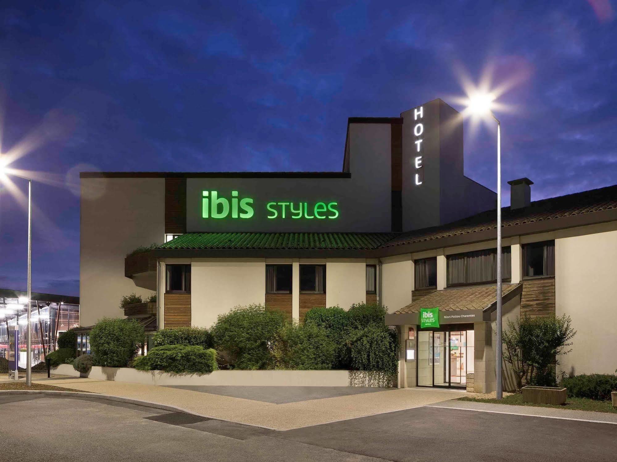 Hotel ibis Styles Niort Poitou Charentes à Vouille  Extérieur photo